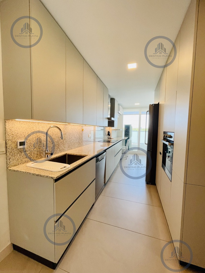Apartamento ID.291 - Venta de Apartamento de 3 Dormitorios en suite en Le Parc 3 de Playa Brava, Punta del Este