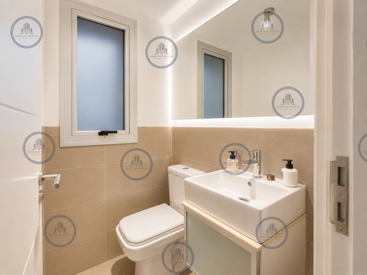 Apartamento ID.3250 - Apartamento moderno de 3 Dormitorios frente al mar en Playa Brava, Punta del Este