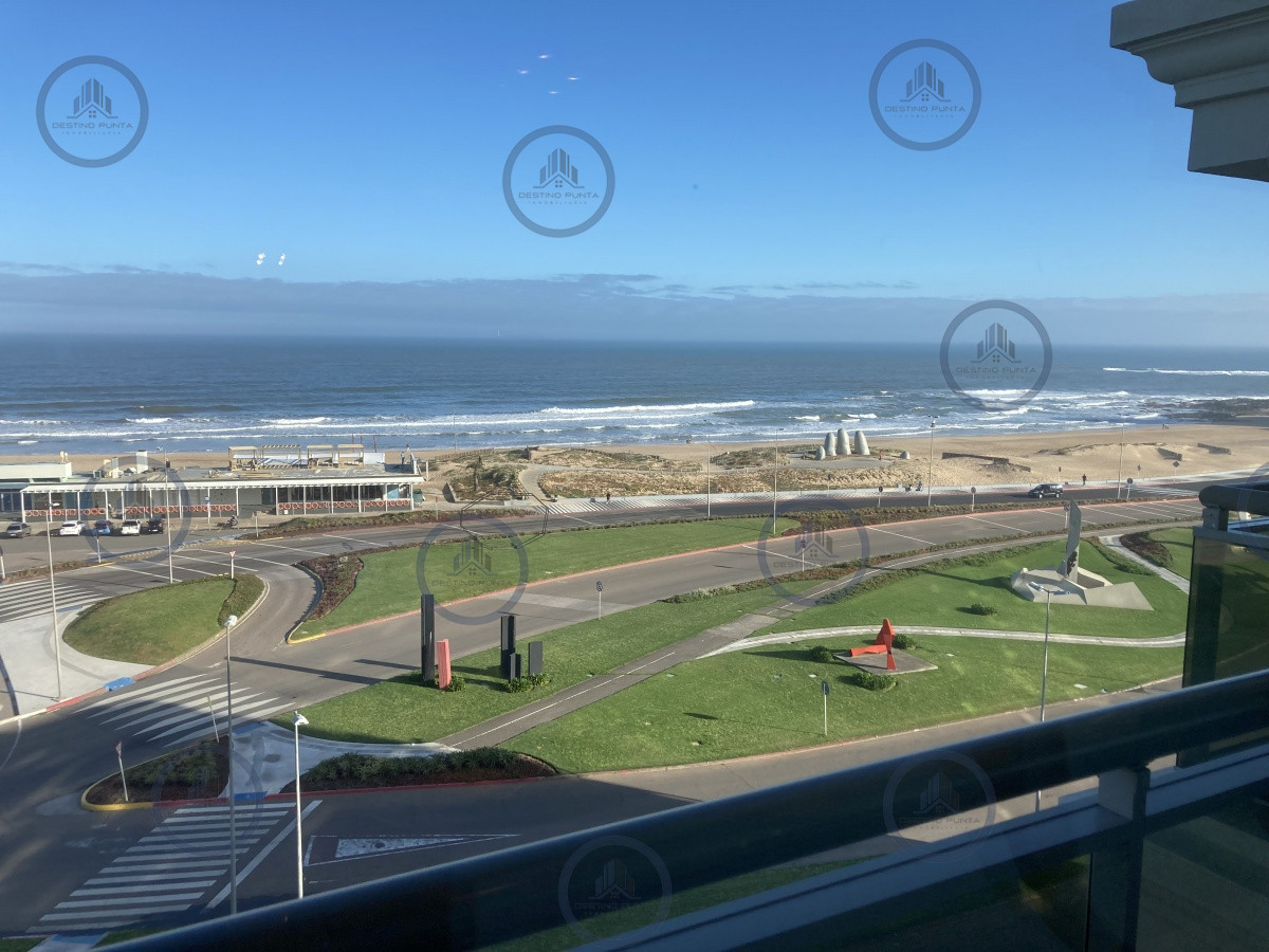 Apartamento ID.456 - Venta y alquiler temporario de apartamento de tres dormitorios en torre Premiun de playa Brava, Punta del Este