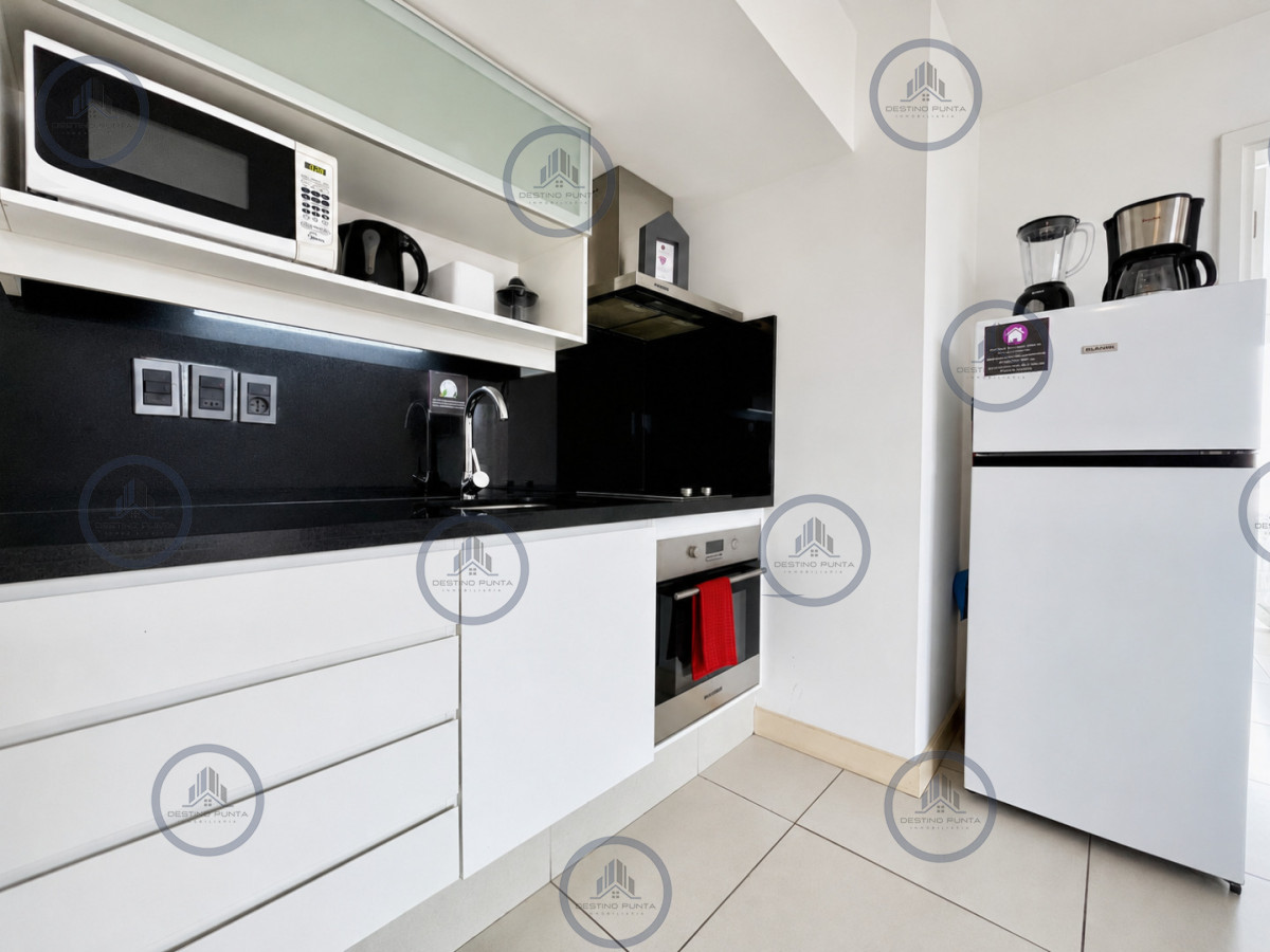 Apartamento ID.1590 - Venta de apartamento de 1 Dormitorio en el corazón de la Península, Punta del Este