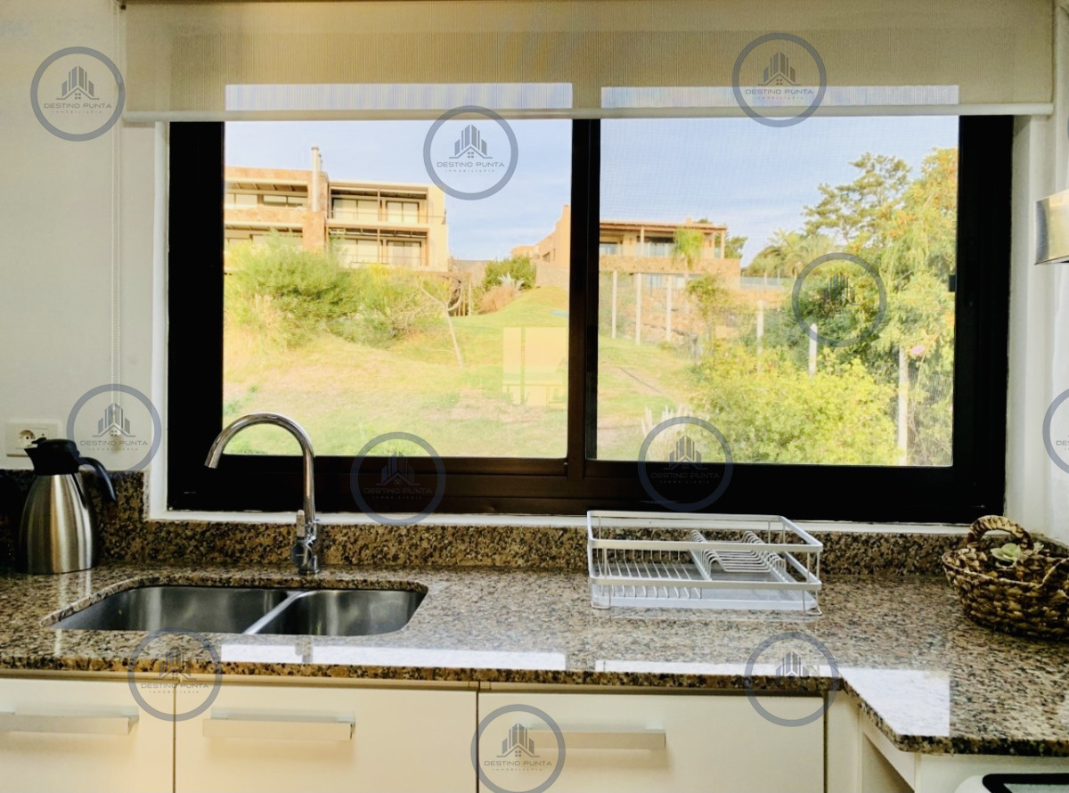 Apartamento ID.125 - Alquiler temporario de apartamento de dos dormitorios con parrillero, Punta Ballena