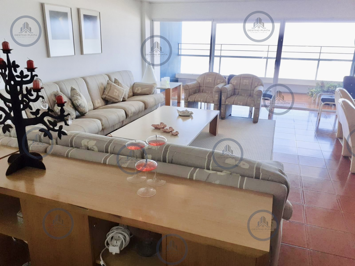 Apartamento ID.1173 - Espectacular Apartamento de 3 Dormitorios Frente al Mar, Playa Brava