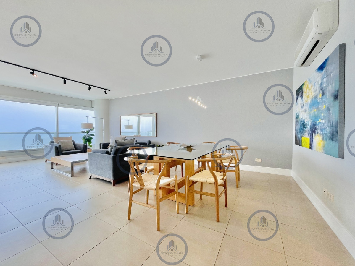 Apartamento ID.52 - Moderno Apartamento de 2 Dormitorios en Le Parc, Playa Brava. Punta del Este 