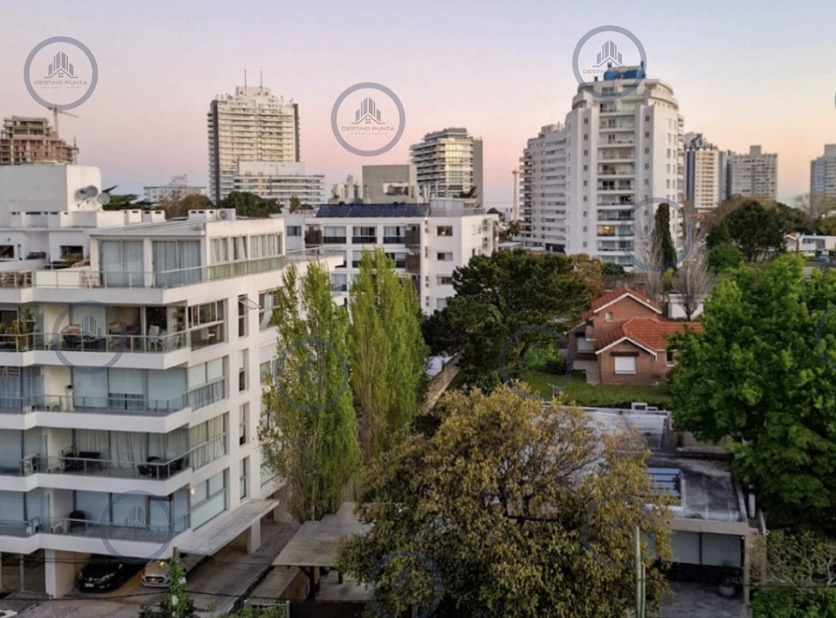 Apartamento ID.3120 - Monoambiente en venta con renta – Aidy Grill, Punta del Este