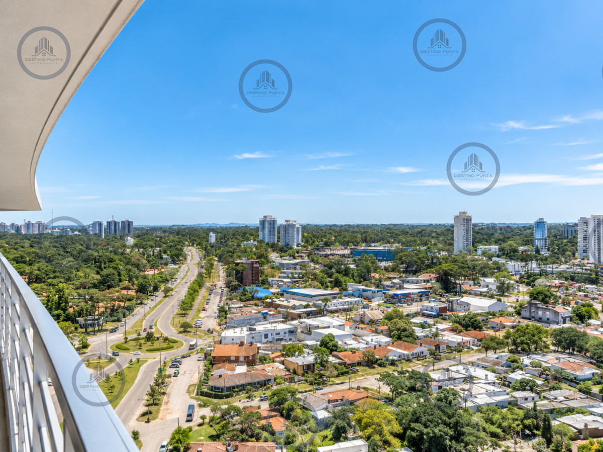 Apartamento ID.3291 - Apartamento de 2 Dormitorios en Suite con Vista al Mar. Playa Mansa, Punta del Este