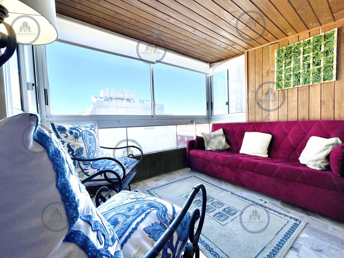 Apartamento ID.824 - Apartamento de 2 Dormitorios Reciclado, Península de Punta del Este