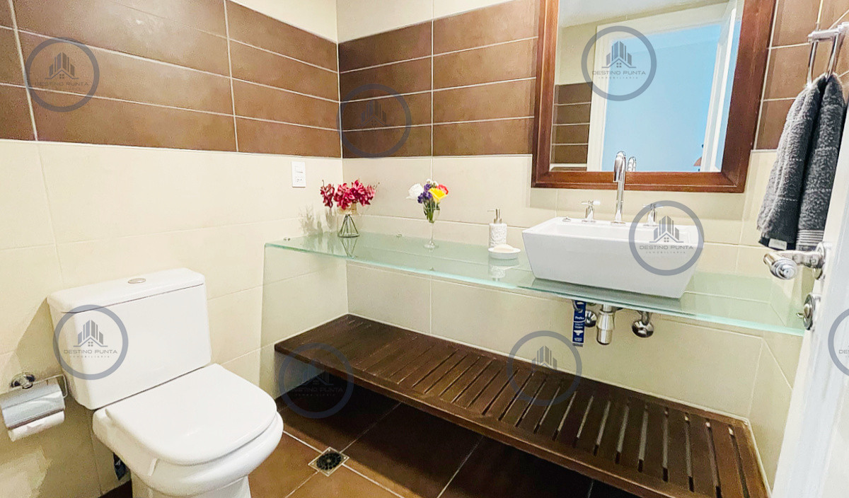 Apartamento ID.457 - Venta y alquiler temporario de apartamento premiun en Torre Imperiale de Playa Brava, Punta del Este