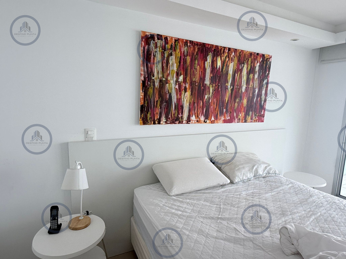 Apartamento ID.299 - Apartamento de 2 Dormitorios en Frente a Playa Brava - Punta del Este