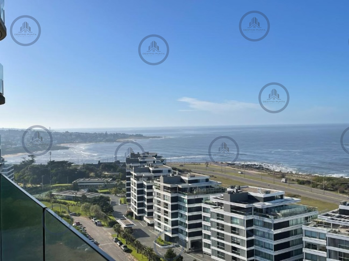 Apartamento ID.676 - Venta de Apartamento de 2 Dormitorios en suite piso alto de Torre Surfside Village, Punta del Este