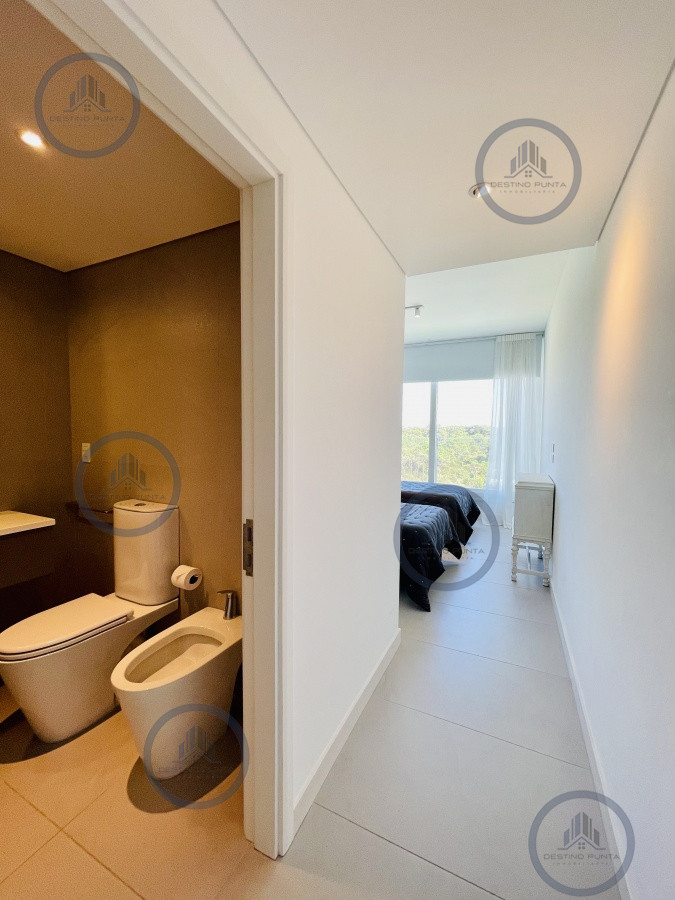 Apartamento ID.291 - Venta de Apartamento de 3 Dormitorios en suite en Le Parc 3 de Playa Brava, Punta del Este