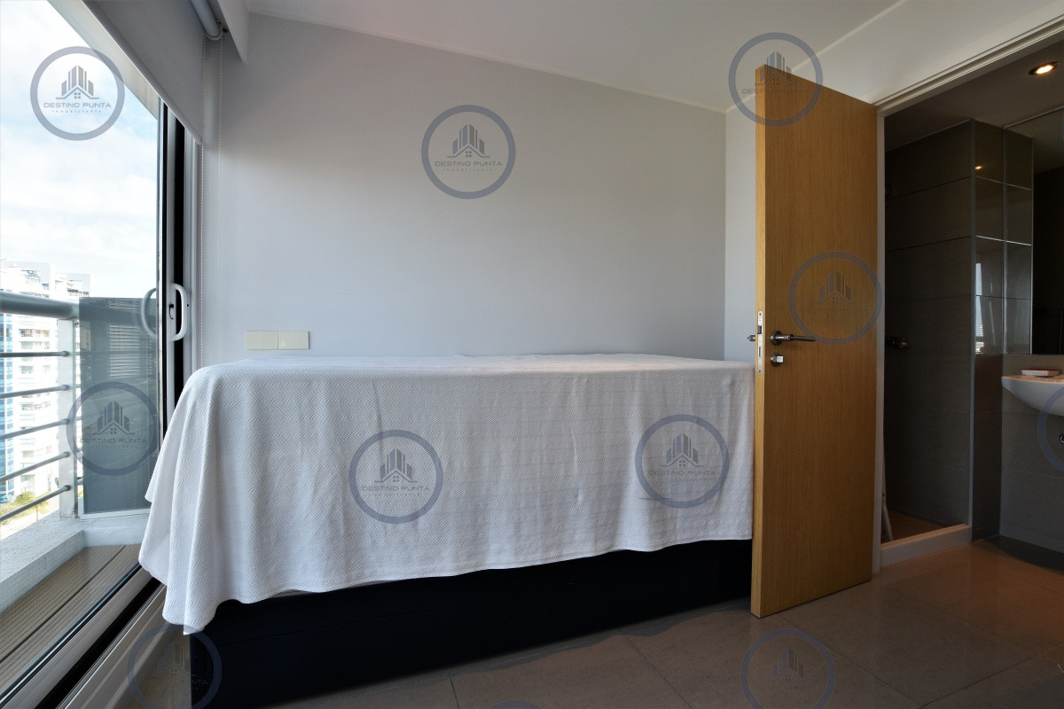 Apartamento ID.157 - Moderno apartamento de 3 Dormitorios y Dependencia Playa Mansa