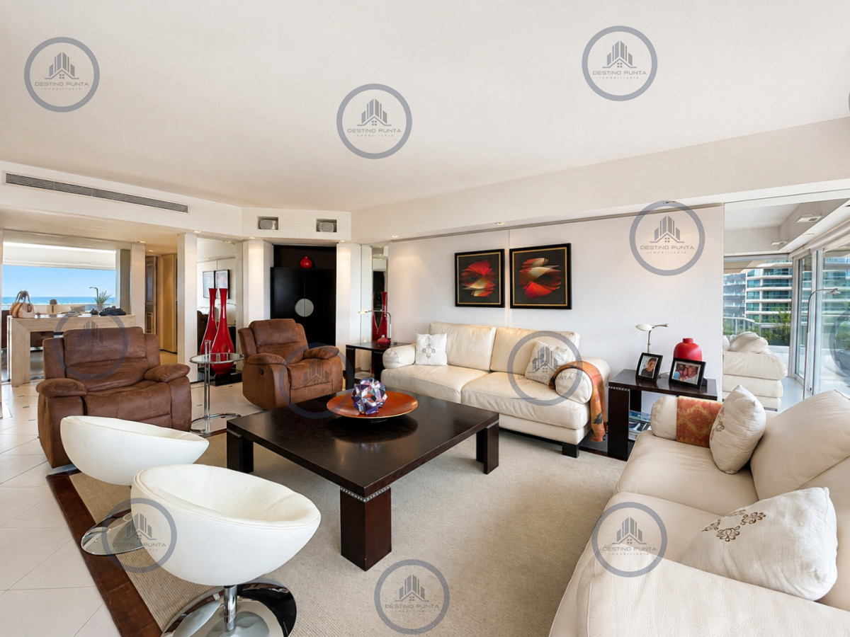 Apartamento ID.3221 - Exclusivo Apartamento Frente al Mar en Playa Brava, 4 Dormitorios 