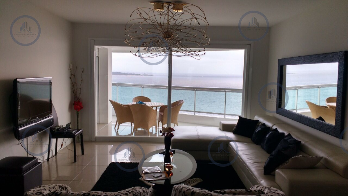 Apartamento ID.479 - Alquiler temporario de apartamento en torre Premiun sobre playa Mansa de tres dormitorios
