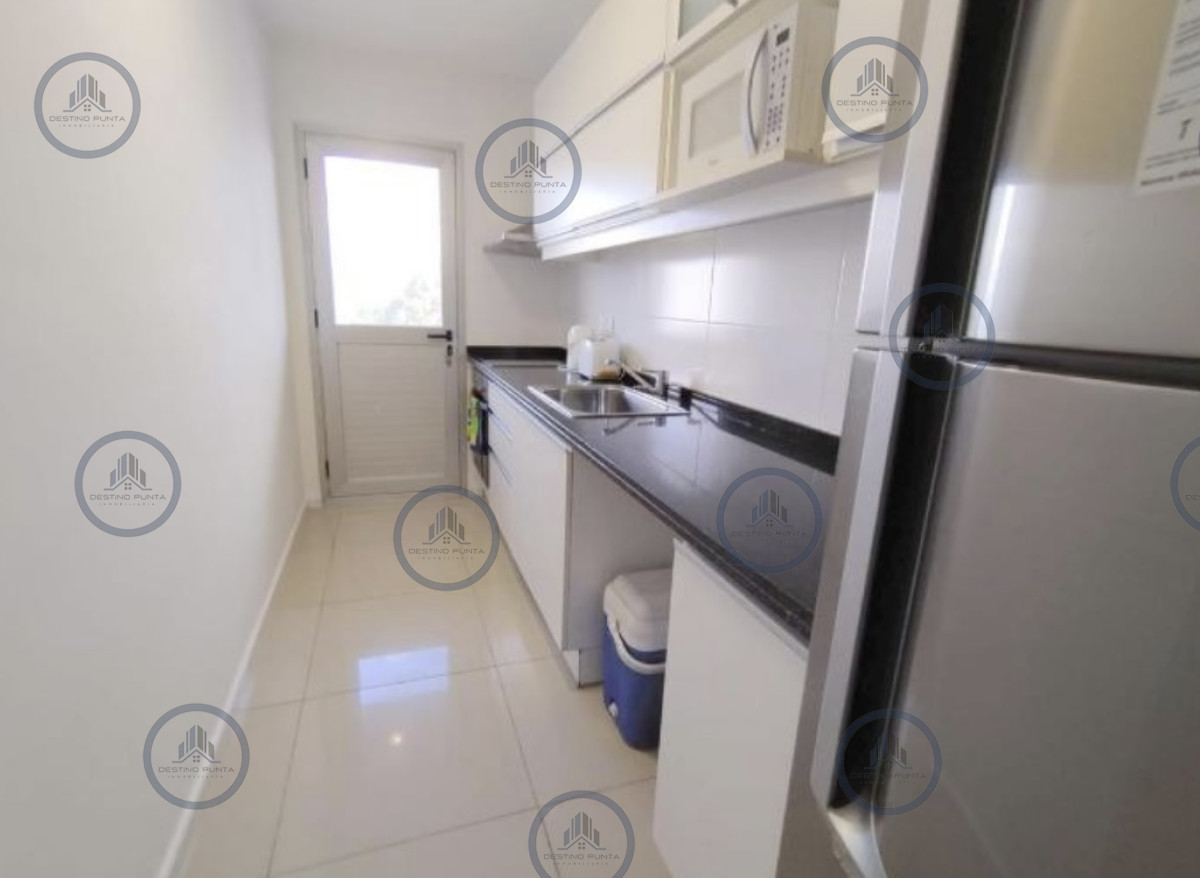 Apartamento ID.2106 - Apartamento de 3 Dormitorios y Parrillero en Playa Brava - Punta del Este