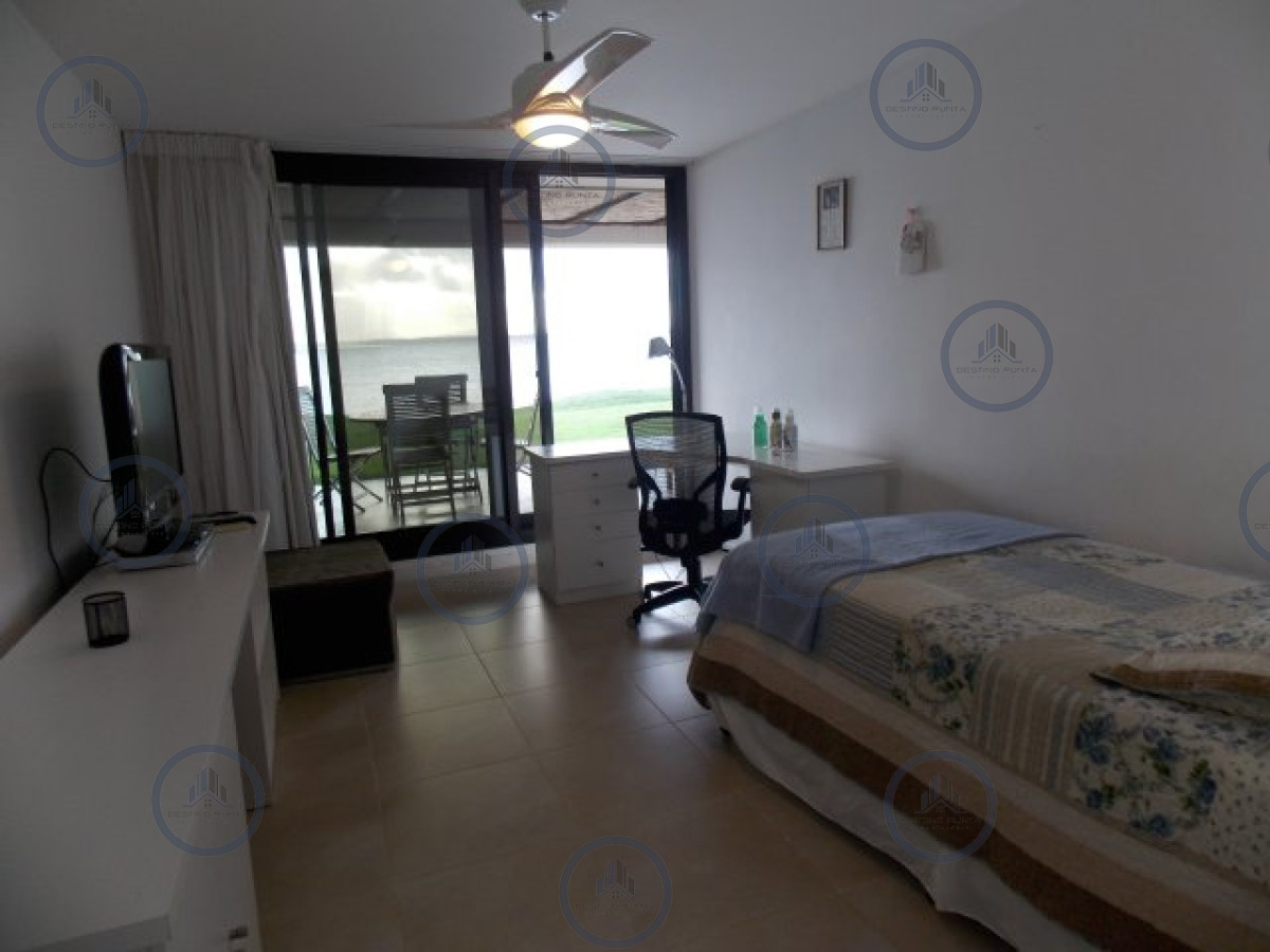 Apartamento ID.32 - Alquiler temporario de departamento esquinero de dos dormitorios mas dependencia de servicio, Punta Ballena