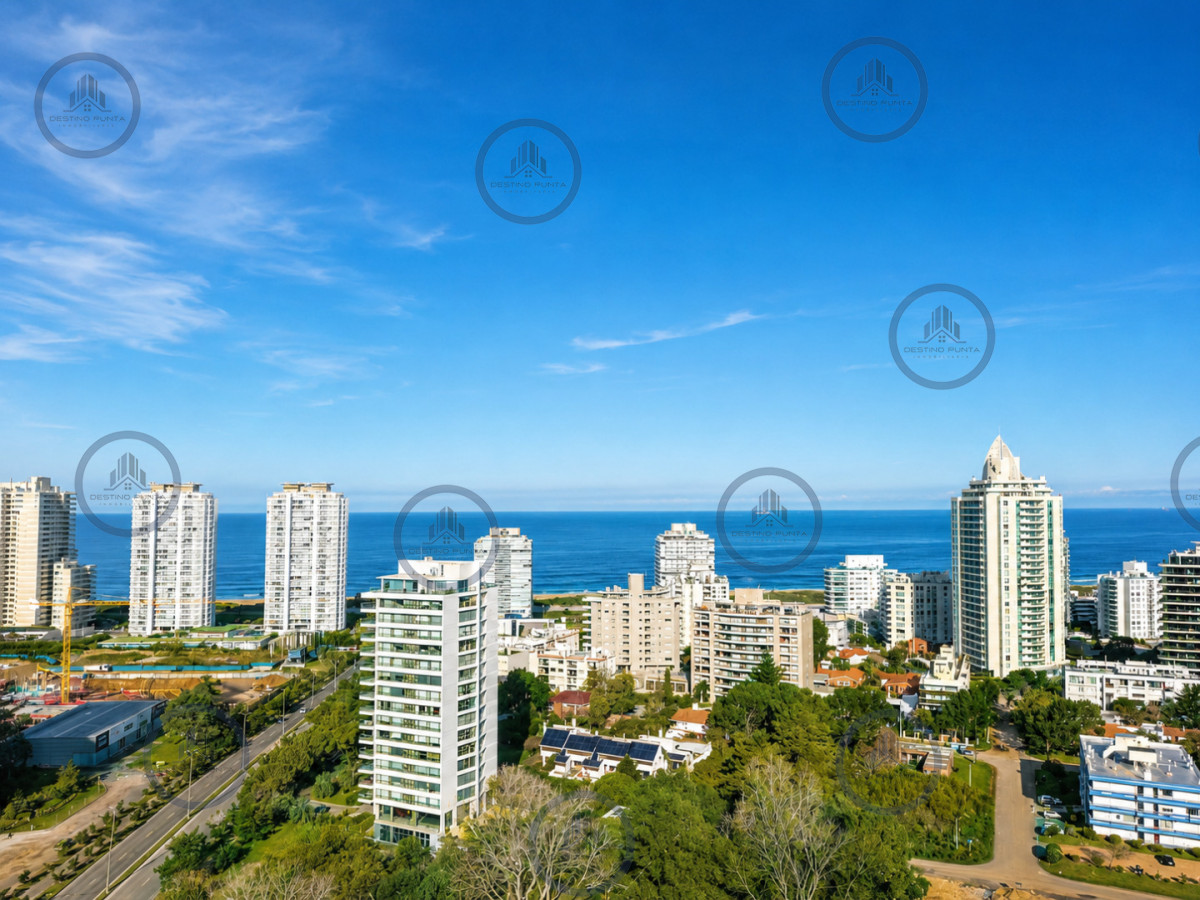 Apartamento ID.3127 - Apartamento luminoso con variedad de servicios en venta, 3 dormitorios, zona Roosevelt Playa Brava