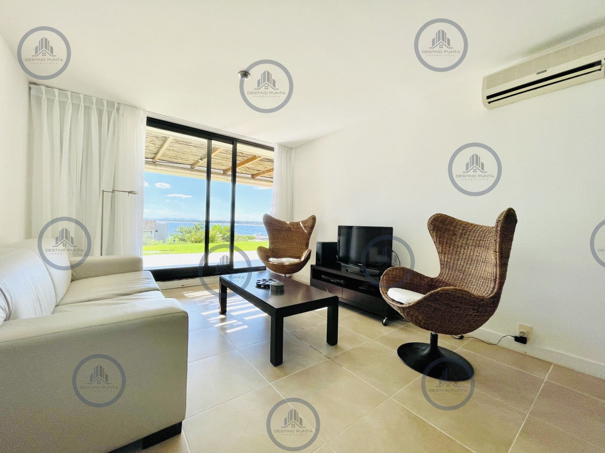 Apartamento ID.506 - Venta y alquiler temporario de apartamento de un dormitorio con parrillero en exclusivo complejo de Punta Ballena