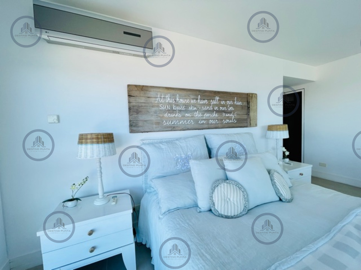 Apartamento ID.46 - Venta de apartamento premiun de tres dormitorios más dependencia en torre de categoría sobre playa Brava, Punta del Este