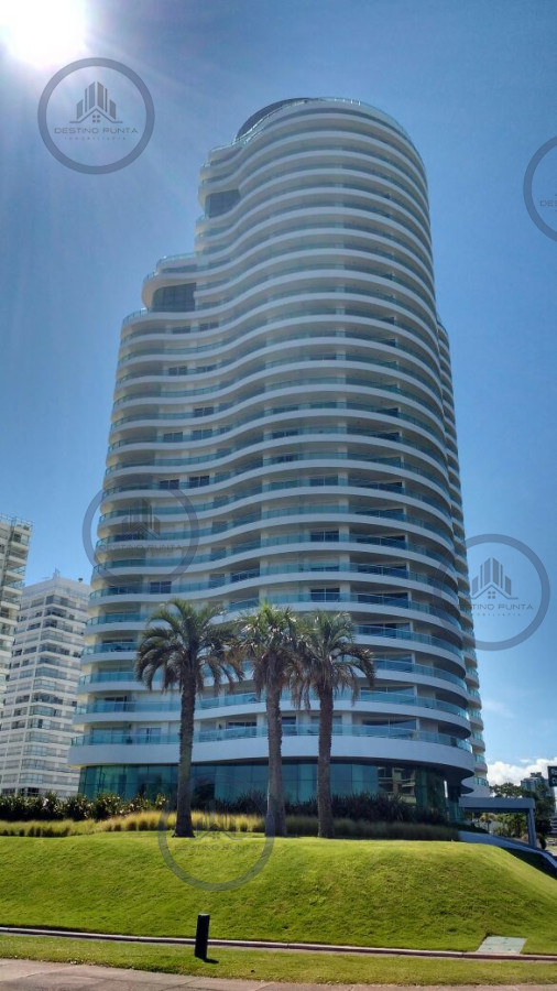 Apartamento ID.479 - Alquiler temporario de apartamento en torre Premiun sobre playa Mansa de tres dormitorios