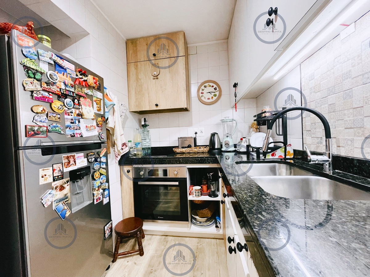 Apartamento ID.2075 - Excelente Apartamento de 2 Dormitorios Frente a Los Dedos, Playa Brava Punta del Este