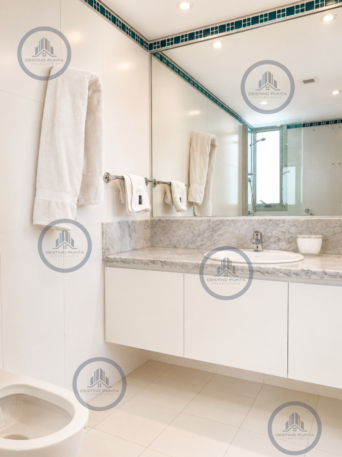 Apartamento ID.48 - Apartamento esquinero de 3 Dormitorios ý Dependencia de servicio, Torre LE PARC, playa Brava. Punta del Este