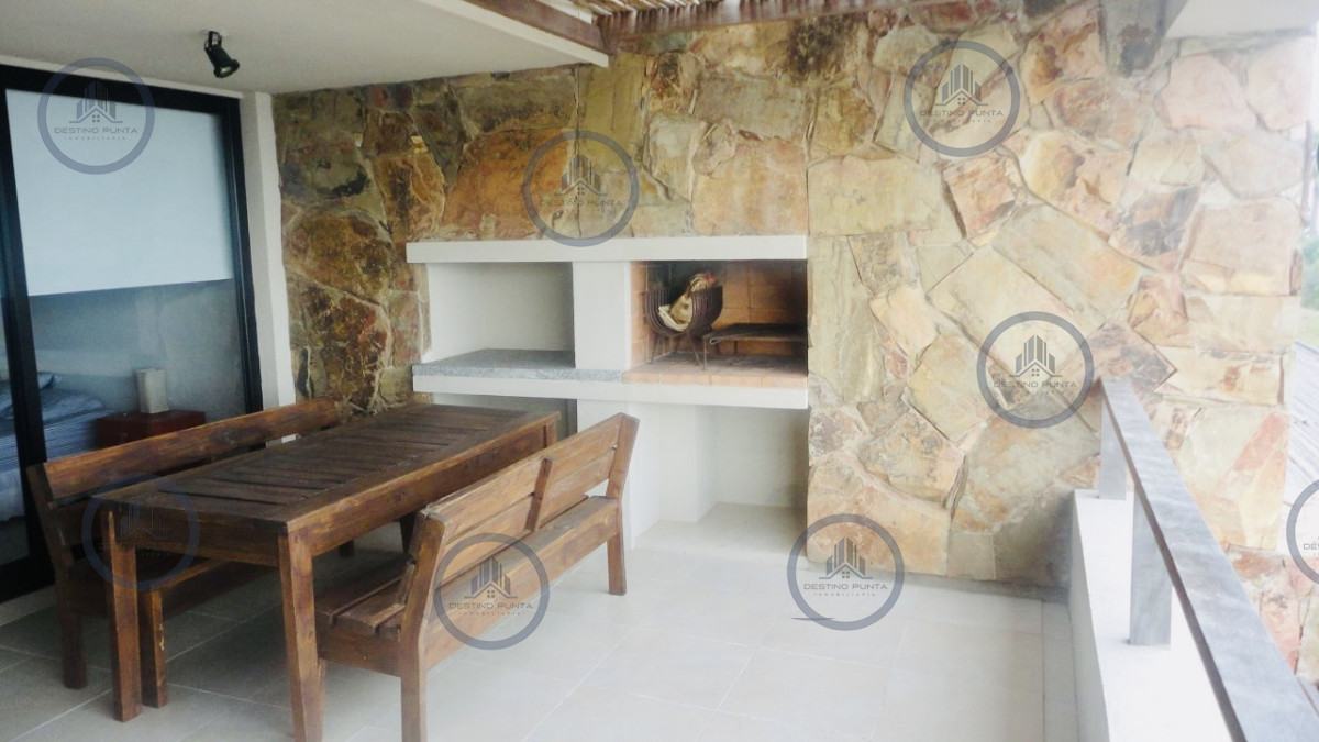 Apartamento ID.1174 - Venta de apartamento de dos dormitorios con dos baños en maravilloso complejo de Punta Ballena 