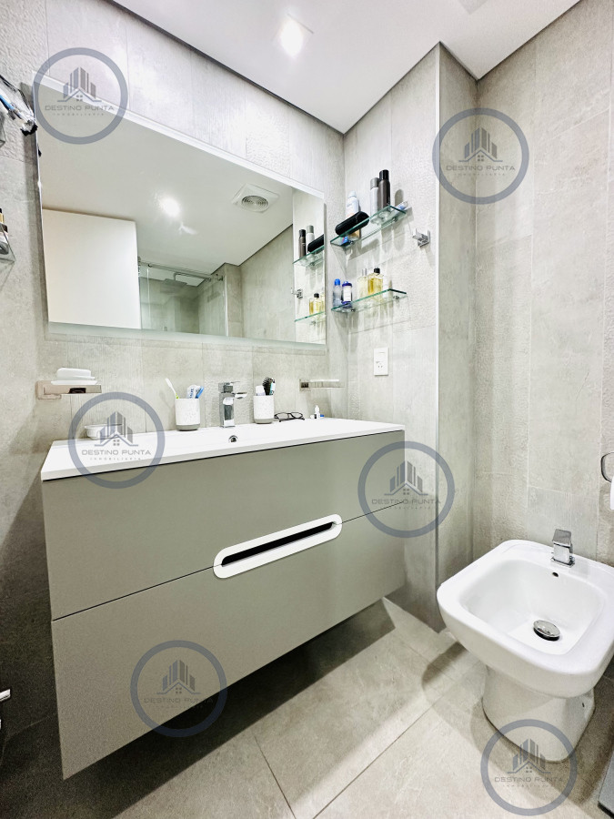 Apartamento ID.108 - Alquiler temporario de apartamento con la mejor ubicación del complejo, unidad de dos dormitorios con parrillero de uso exclusivo, Punta Ballena