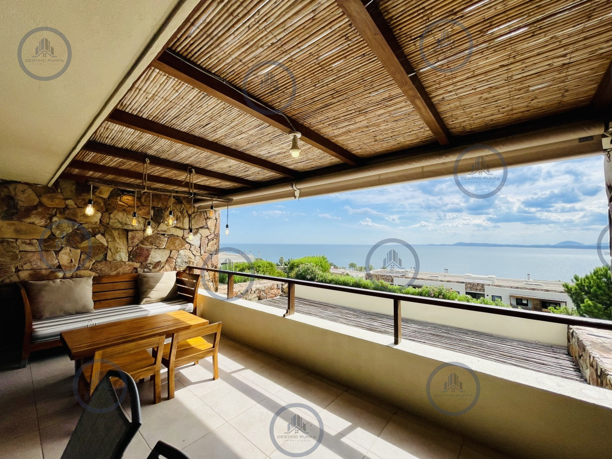 Apartamento ID.1192 - Venta y alquiler de apartamento de dos dormitorios con parrillero de uso exclusivo en Punta Ballena