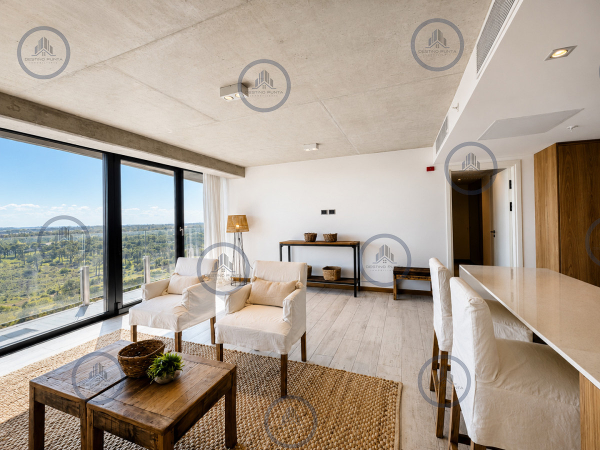 Apartamento ID.679 - Moderno Apartamento de 1 Dormitorio en suite piso alto en Torre Surfside Village, Punta del Este