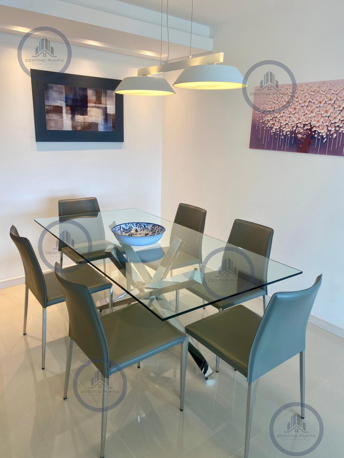 Apartamento ID.2159 - Oportunidad Moderno Apartamento de 2 Dormitorios y Dependencia a Pasos de Playa Brava