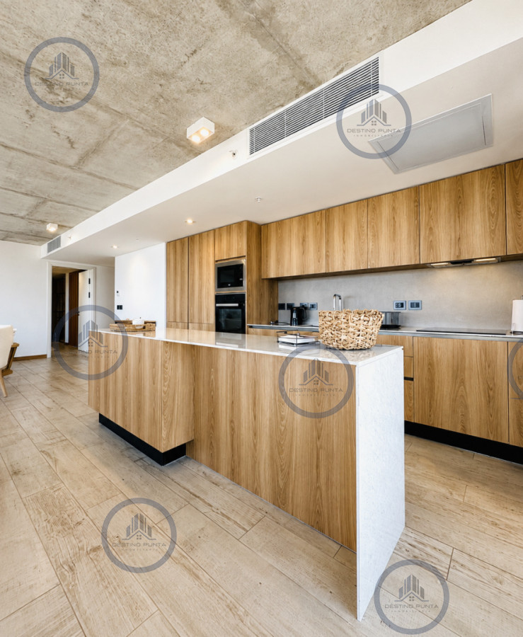 Apartamento ID.679 - Moderno Apartamento de 1 Dormitorio en suite piso alto en Torre Surfside Village, Punta del Este
