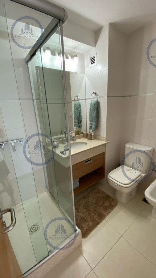 Apartamento ID.1750 - Excelente Apartamento de 2 Dormitorios en Playa Mansa - Punta del Este