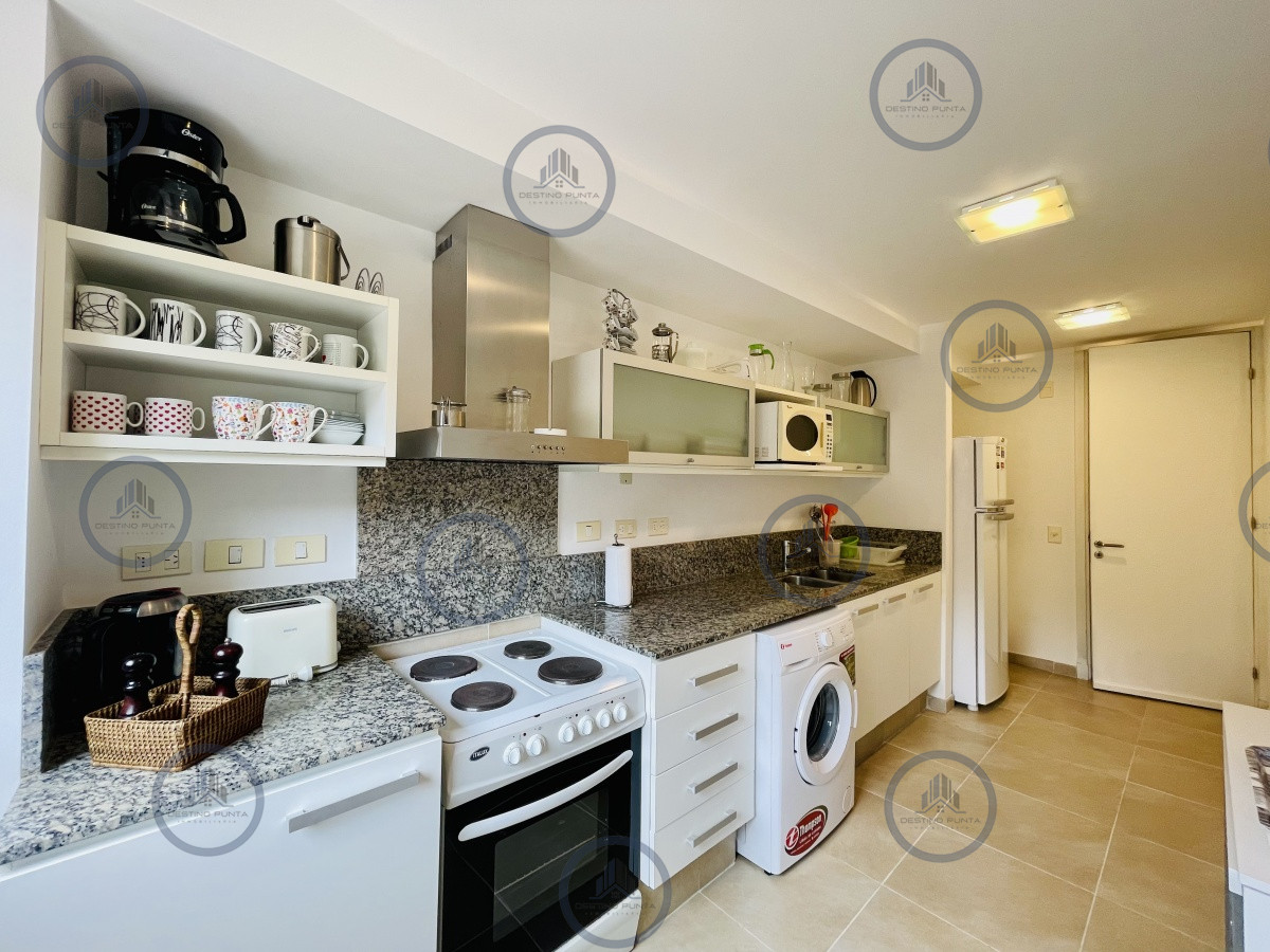 Apartamento ID.583 - Alquiler temporario de apartamento de dos dormitorios con Parrillero de uso exclusivo en complejo privado de Punta Ballena