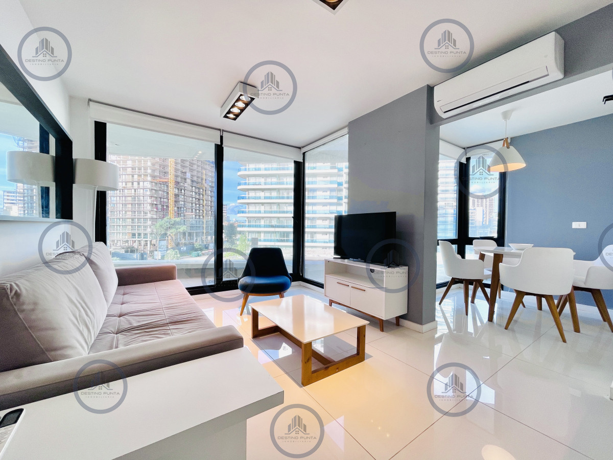 Apartamento ID.2710 - Alquiler Anual, Apartamento de 1 Dormitorio entre playas Mansa y Brava