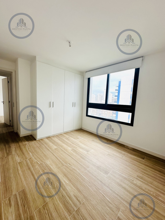 Apartamento ID.1196 - Apartamento de 2 Dormitorios Alquiler Anual, Playa Brava, Punta del Este