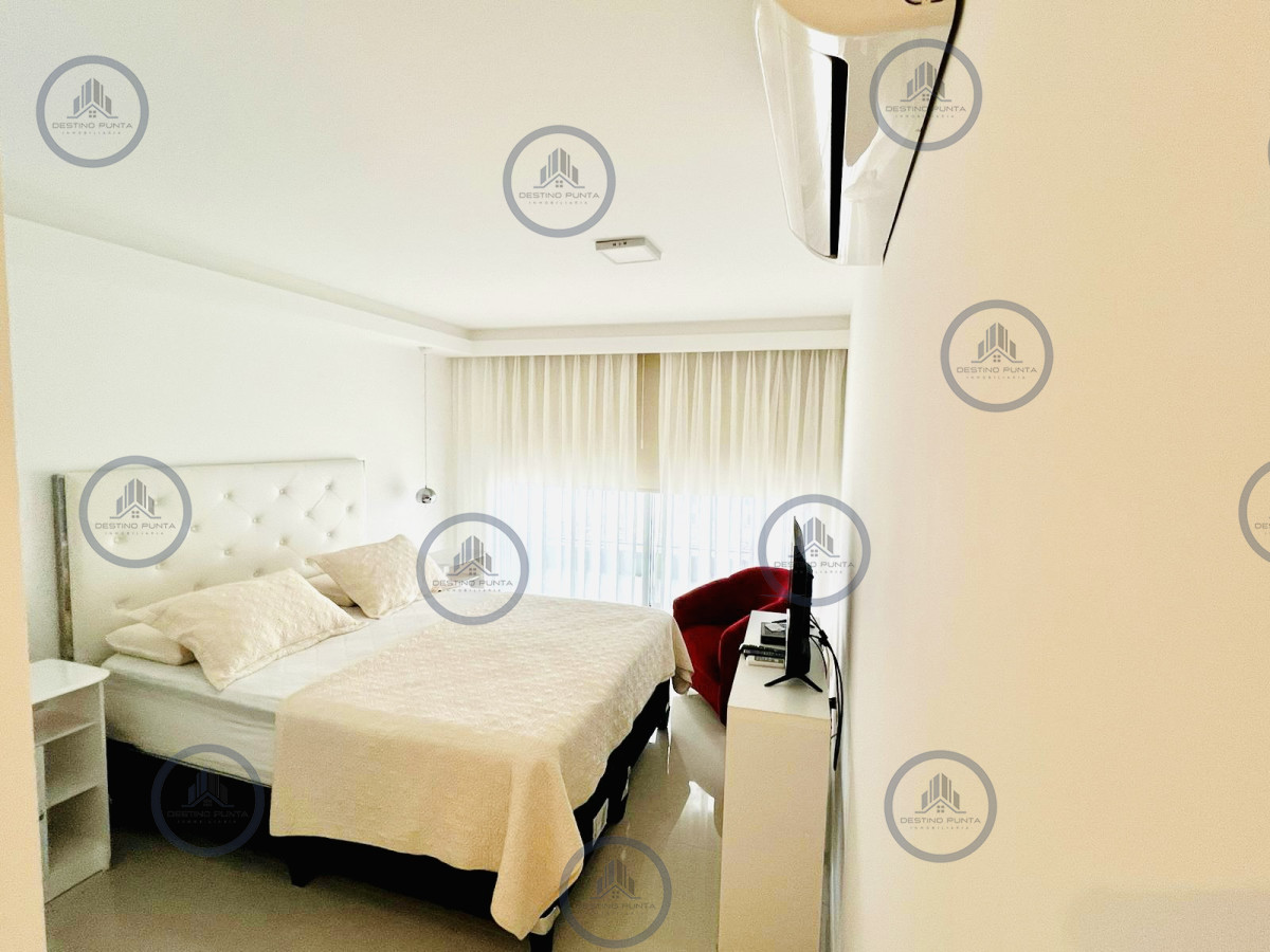Apartamento ID.1682 - Apartamento de 2 Dormitorios y Parrillero con Vista al Mar en Playa Brava, Look Brava