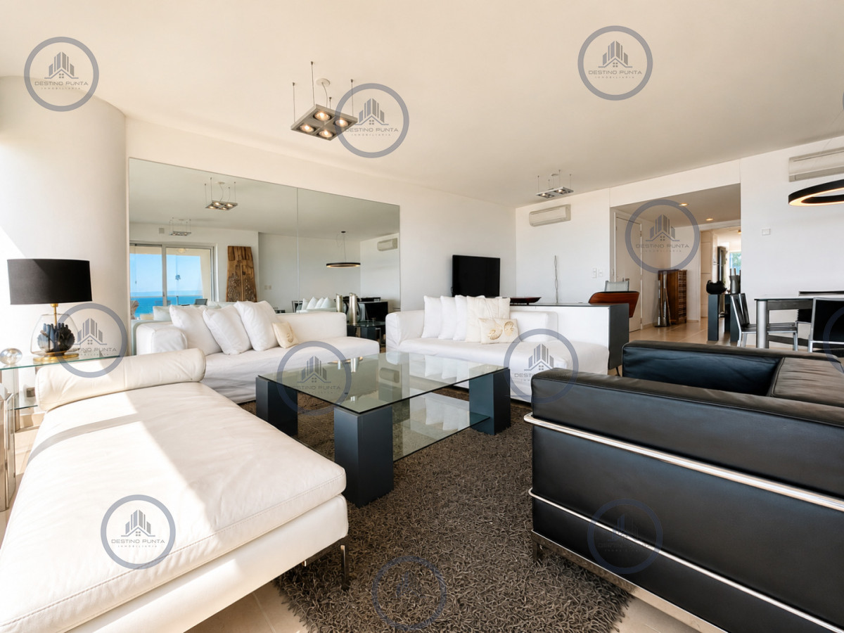 Apartamento ID.48 - Apartamento esquinero de 3 Dormitorios ý Dependencia de servicio, Torre LE PARC, playa Brava. Punta del Este