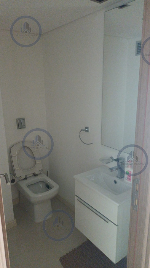 Apartamento ID.1728 - Apartamento de 1 Dormitorio en torre Moderna con todos los servicios, Playa Brava