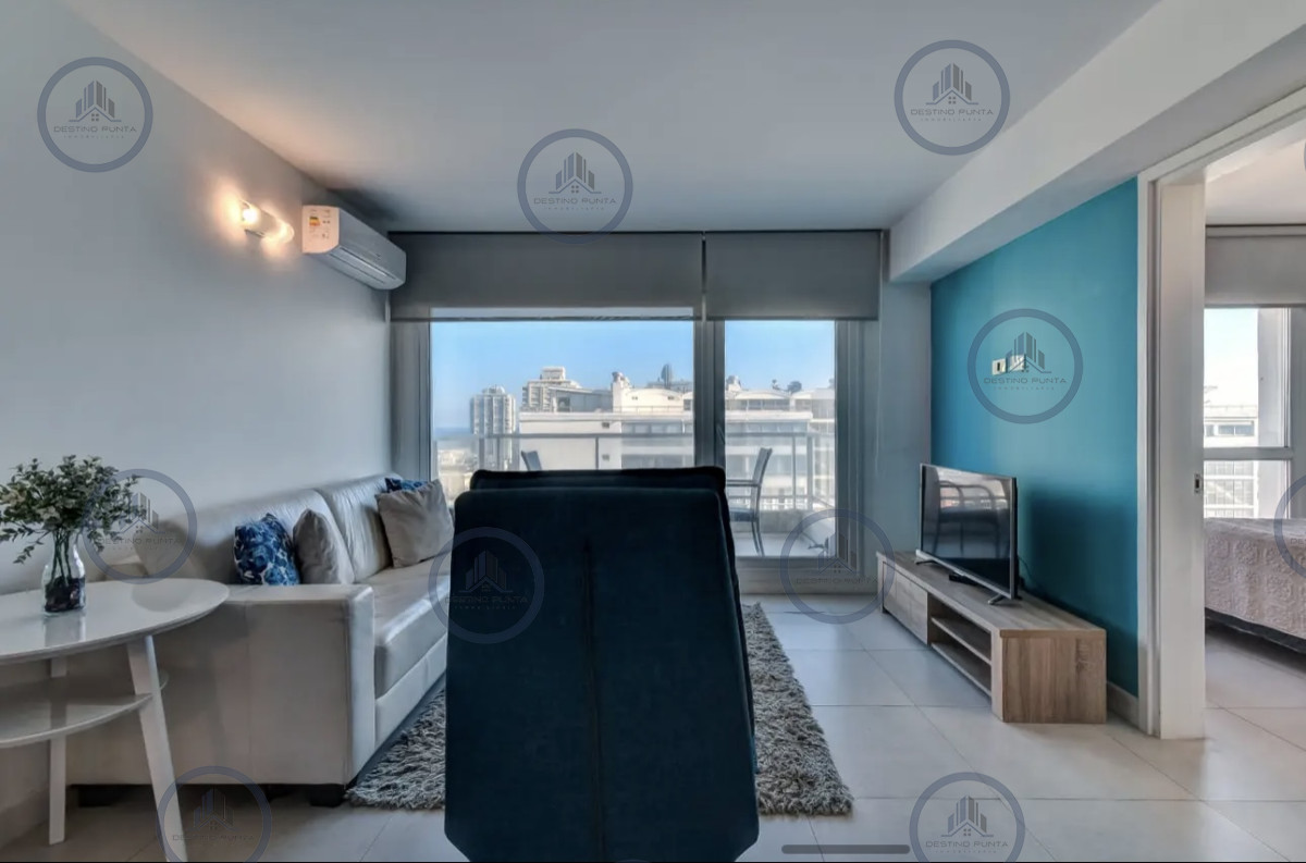 Apartamento ID.541 - Apartamento Céntrico de 2 Dormitorios con Vista al Mar, en el corazón de la Península de Punta del Este