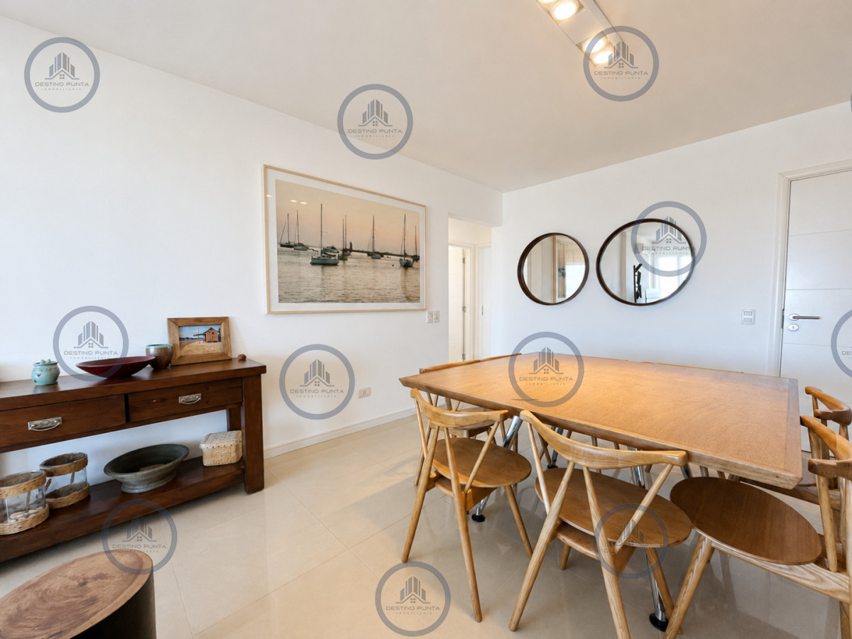 Apartamento ID.2985 - Penthouse de 3 Dormitorios con Barbacoa en Primera Línea del Mar, Playa Brava Punta del Este