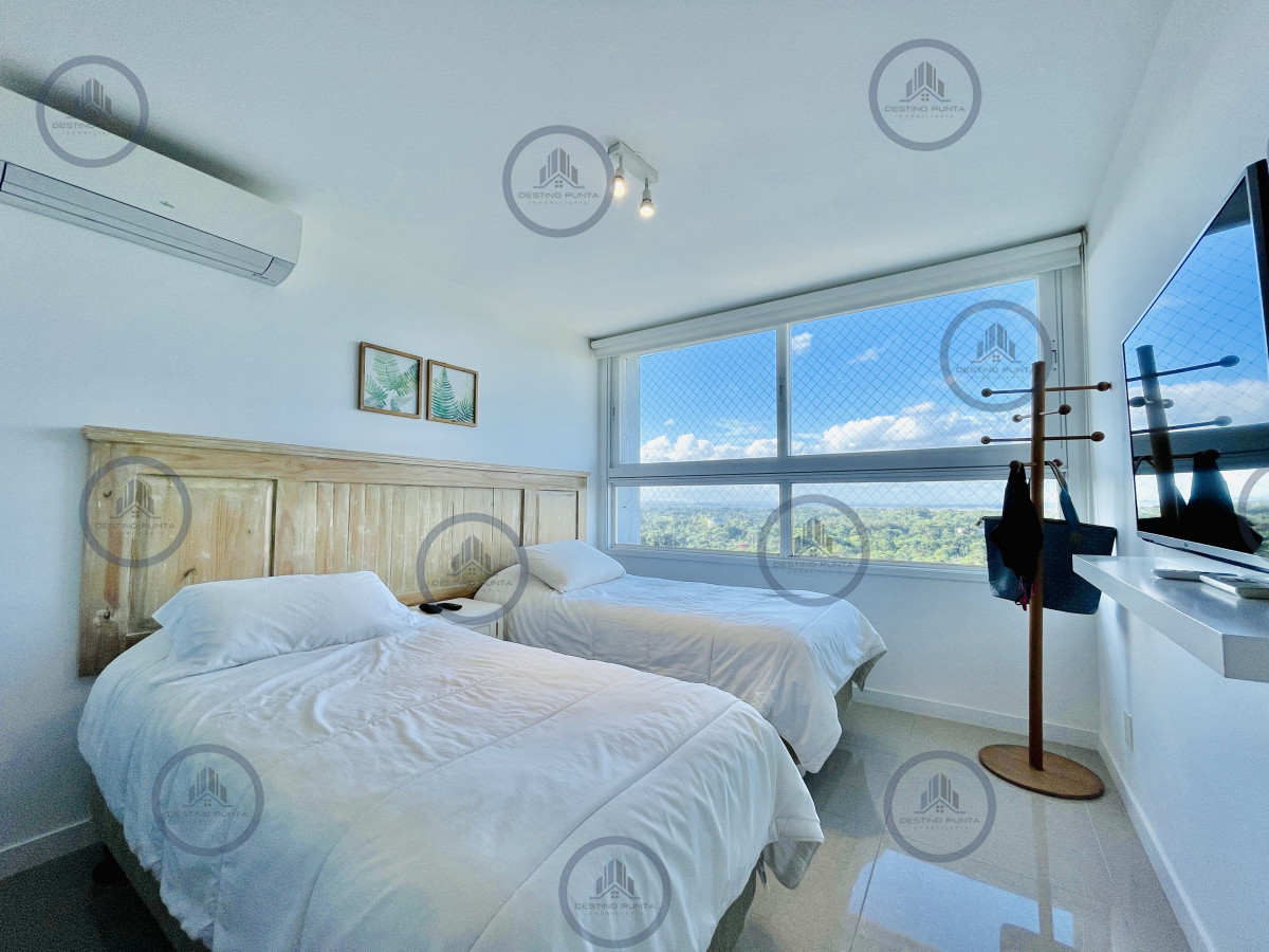 Apartamento ID.2518 -  Exclusivo Penthouse de 3 Dormitorios con Vistas panorámicas a Playa Brava, en Venta