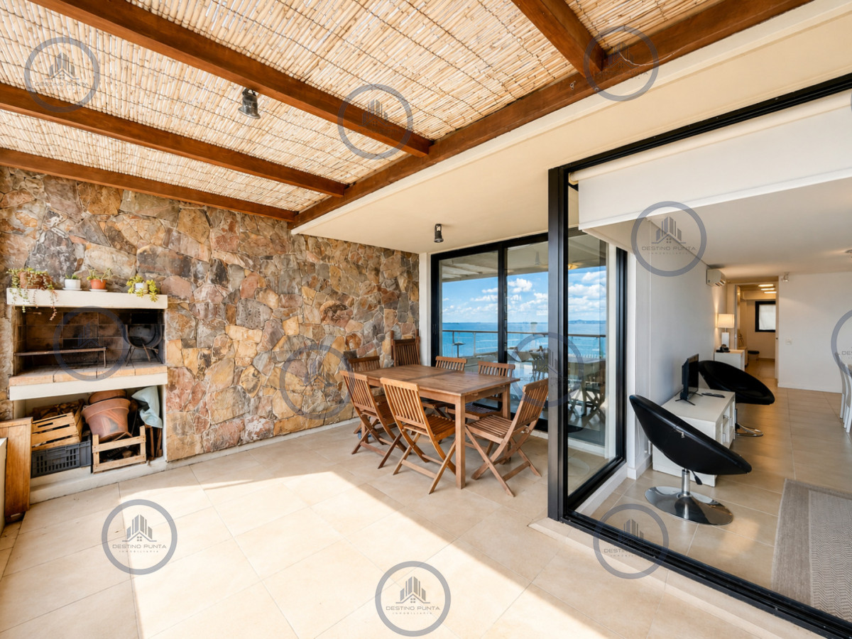 Apartamento ID.3095 - Venta de apartamento de 2 dormitorios con parrillero propio y vista al mar, Punta Ballena