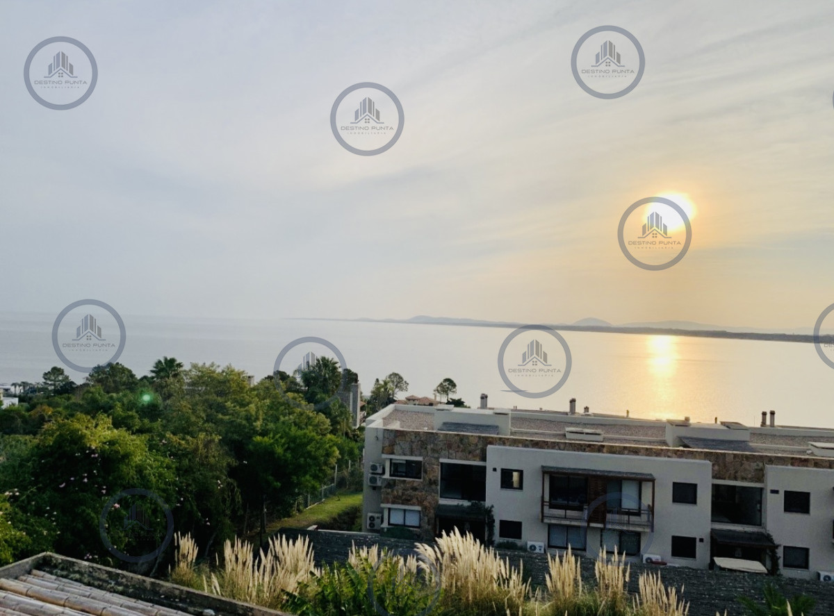 Apartamento ID.125 - Alquiler temporario de apartamento de dos dormitorios con parrillero, Punta Ballena