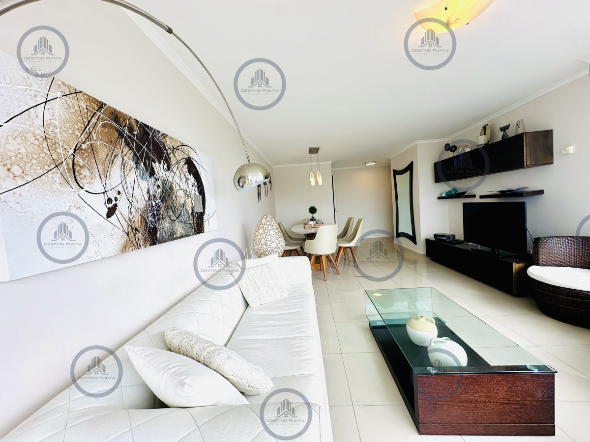 Apartamento ID.176 - Apartamento de 3 Dormitorios en Venta, Ocean Drive Punta del Este