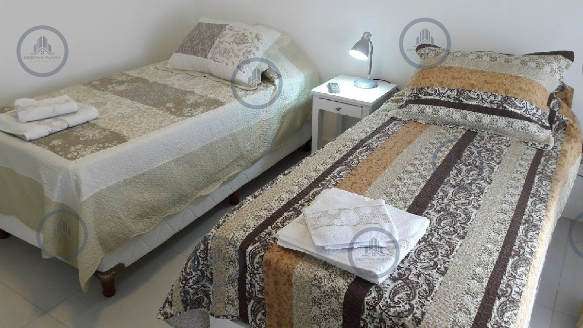Apartamento ID.323 - Muy Buen Apartamento de 2 Dormitorios en Península - Punta del Este