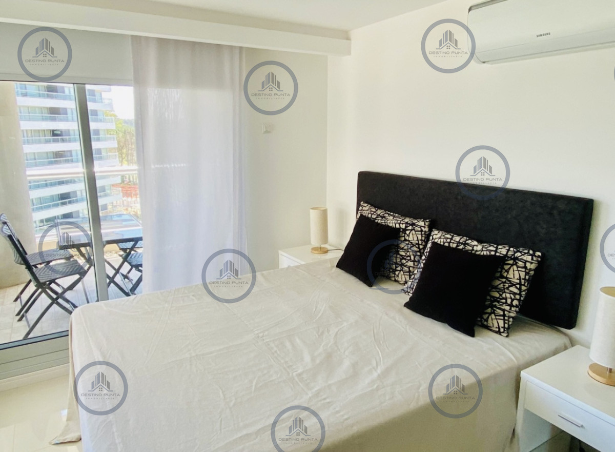 Apartamento ID.3012 - Apartamento de 1 Dormitorio en playa Brava, Punta del Este