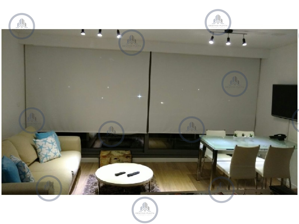 Apartamento ID.447 - Alquiler temporal de apartamento de dos dormitorios con dos baños en Playa Mansa, Punta del Este