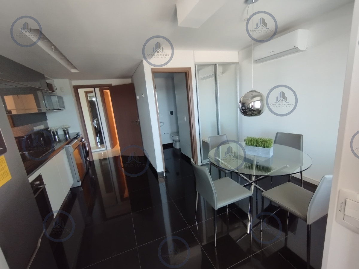 Apartamento ID.1720 - Apartamento con parrillero propio de 1 Dormitorio en edificio Look Brava a pasos del Mar