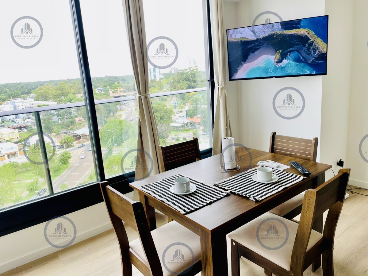 Apartamento ID.1835 - Moderno Monoambiente en Torre con Servicios sobre Roosevelt, Punta del Este