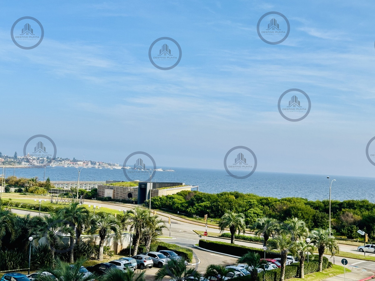 Alquiler temporal de apartamento nuevo de un dormitorio a pasos del Mar en playa Mansa zona Enjoy — fotografía 2